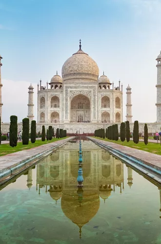 India Agra Taj Mahal Front View Reflected On The Reflection Pool