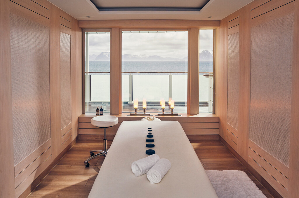 Medium RGB LEX Ship NG Endurance Resolution Interior Treatment Room OH0709