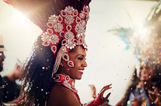 Carnival Dancer focusing on their head