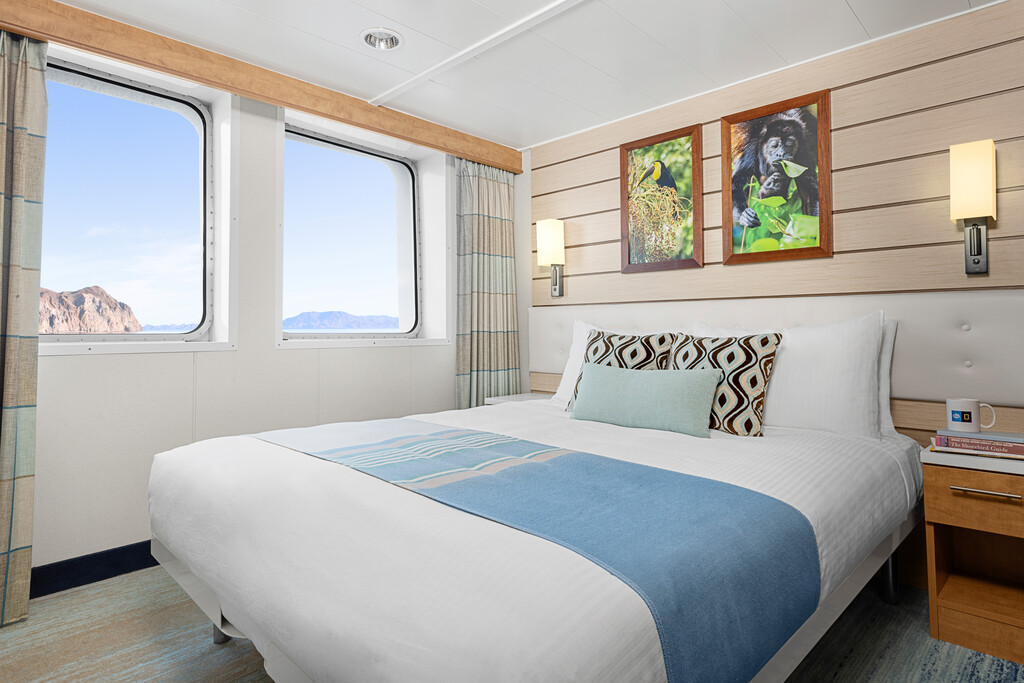 Medium RGB LEX Ship NG Quest Venture Cabin Cat 3 DS23 018