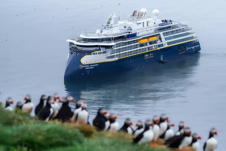 Medium RGB LEX Ship NG Endurance Exterier Iceland JVF2686