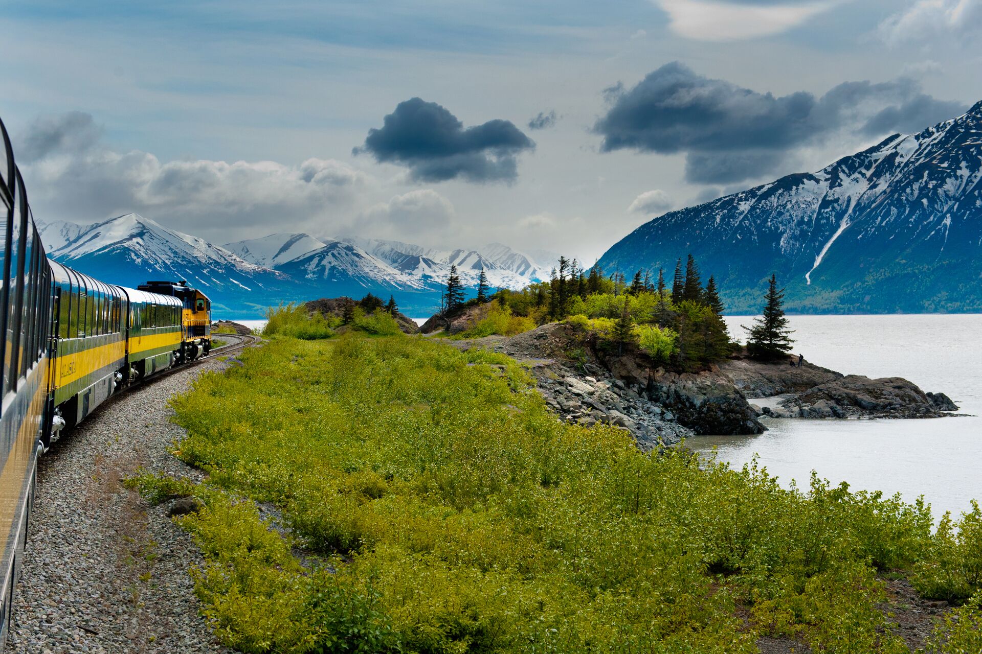 This Alaska Railway Train Goes From Anchorage To Seward Over Mountains