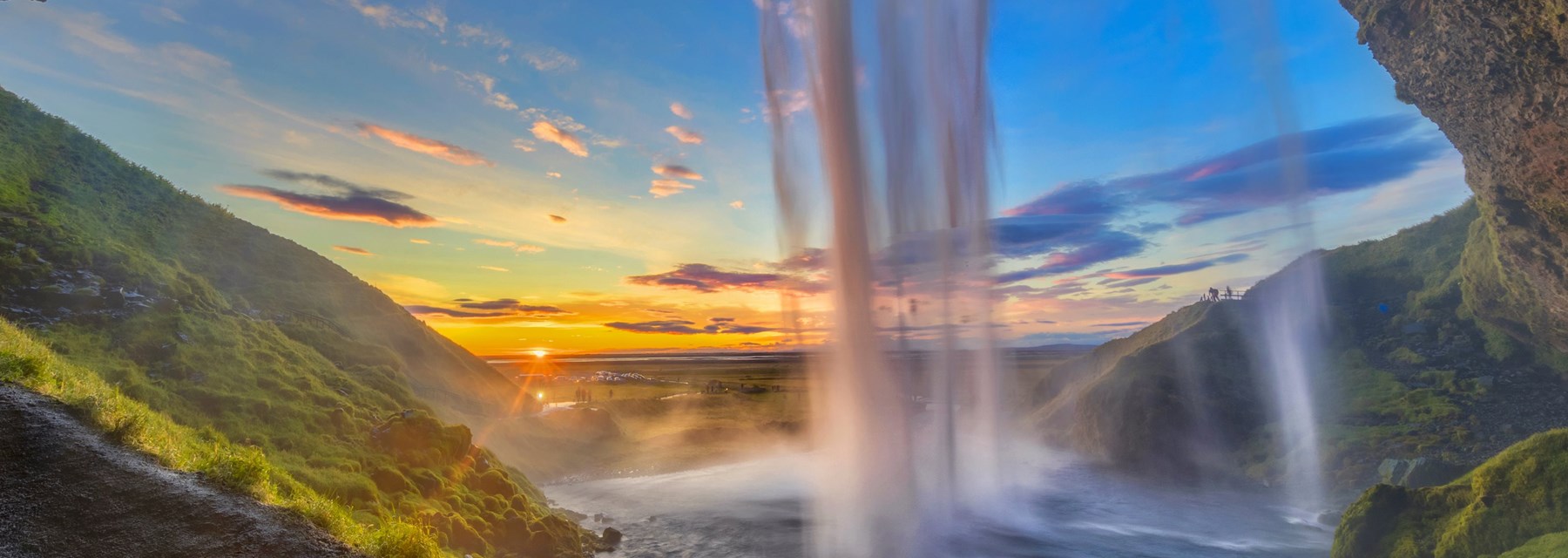 Pg 4 5 Seljalandsfoss Waterfall, Iceland